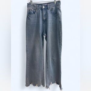 Pink Lily Relaxed Fit light wash women’s Jeans